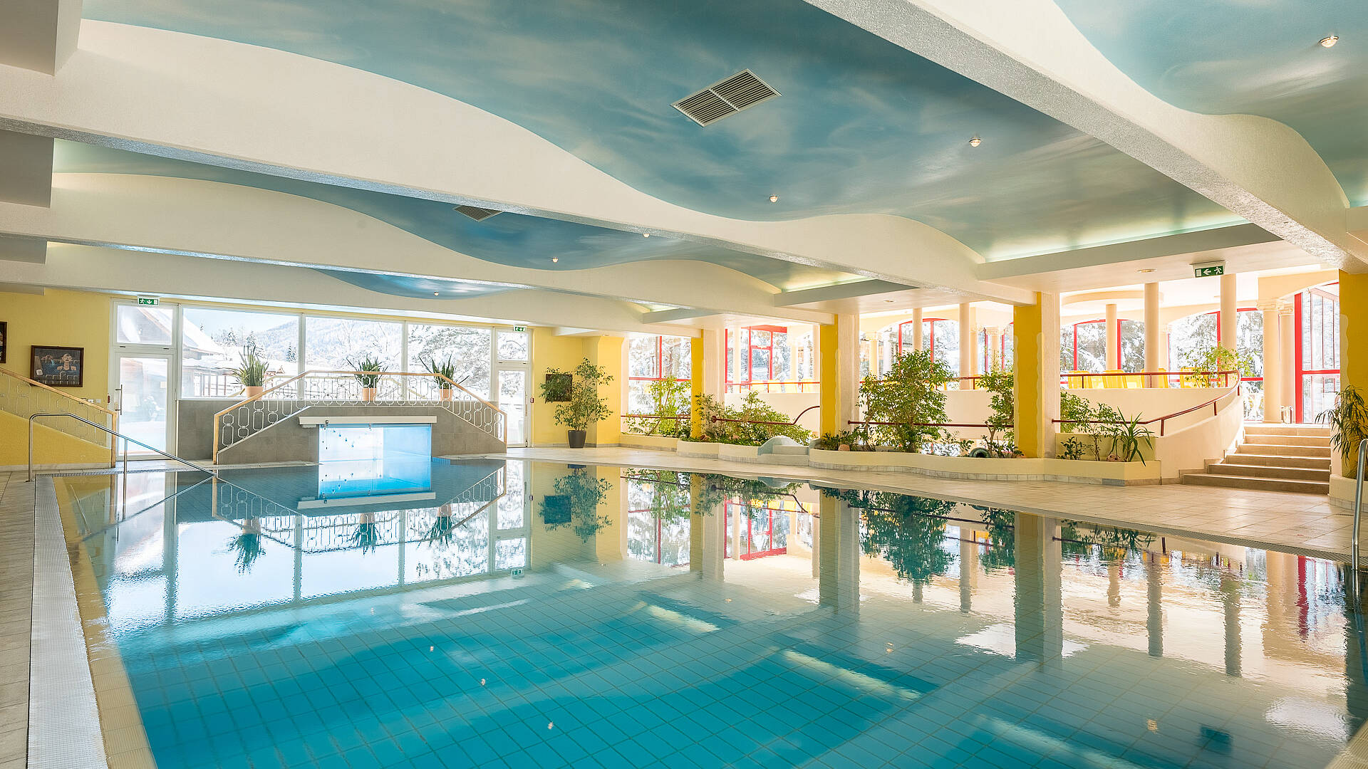 Hotel Pulverer_Im Winter ins Hallenbad
